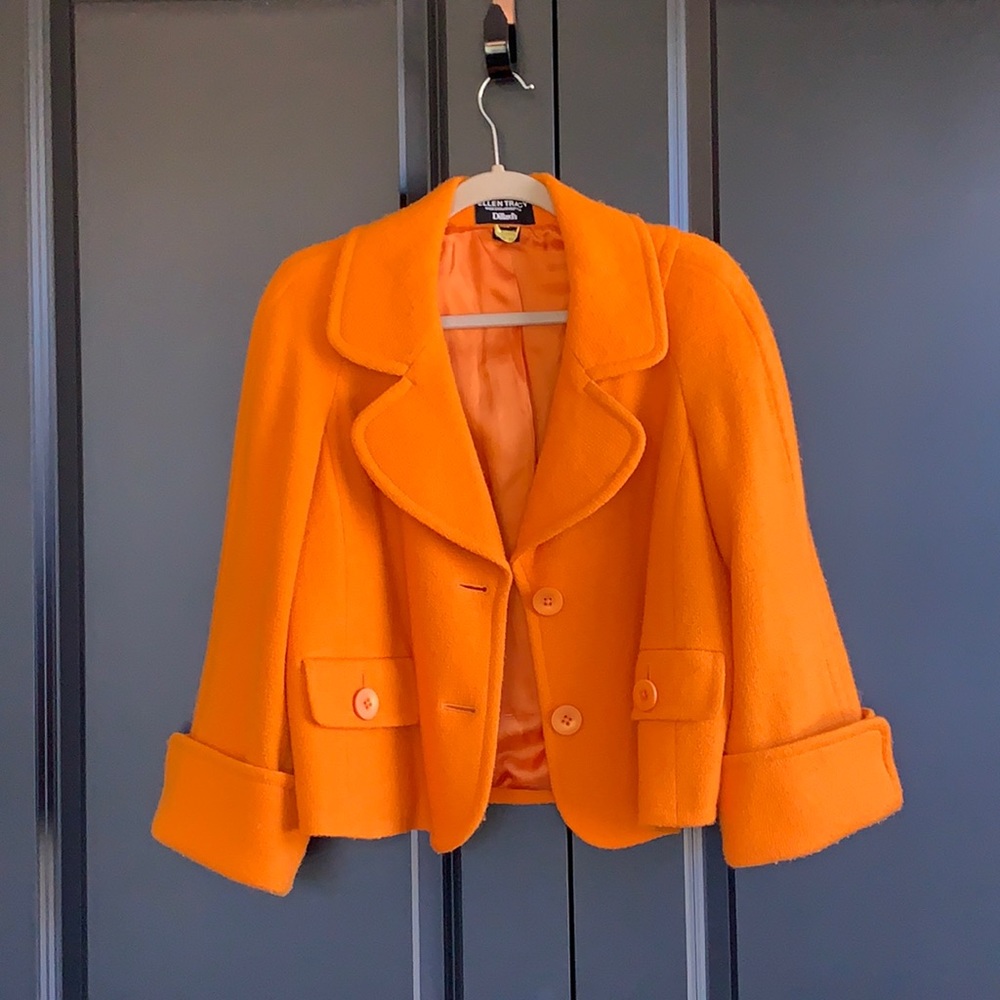 Incredible vintage orange Ellen Tracy 100% wool short blazer